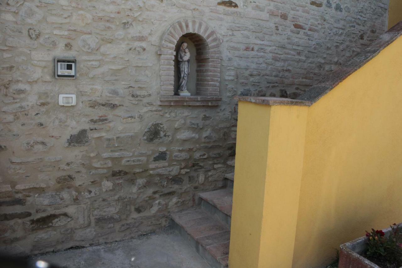 Appartamento Della Pia Bevagna Exteriör bild